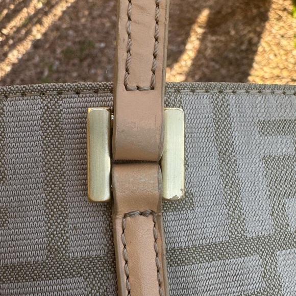 Authentic Fendi Zucca Canvas Tote Handbag ✨ - Picture 13 of 14